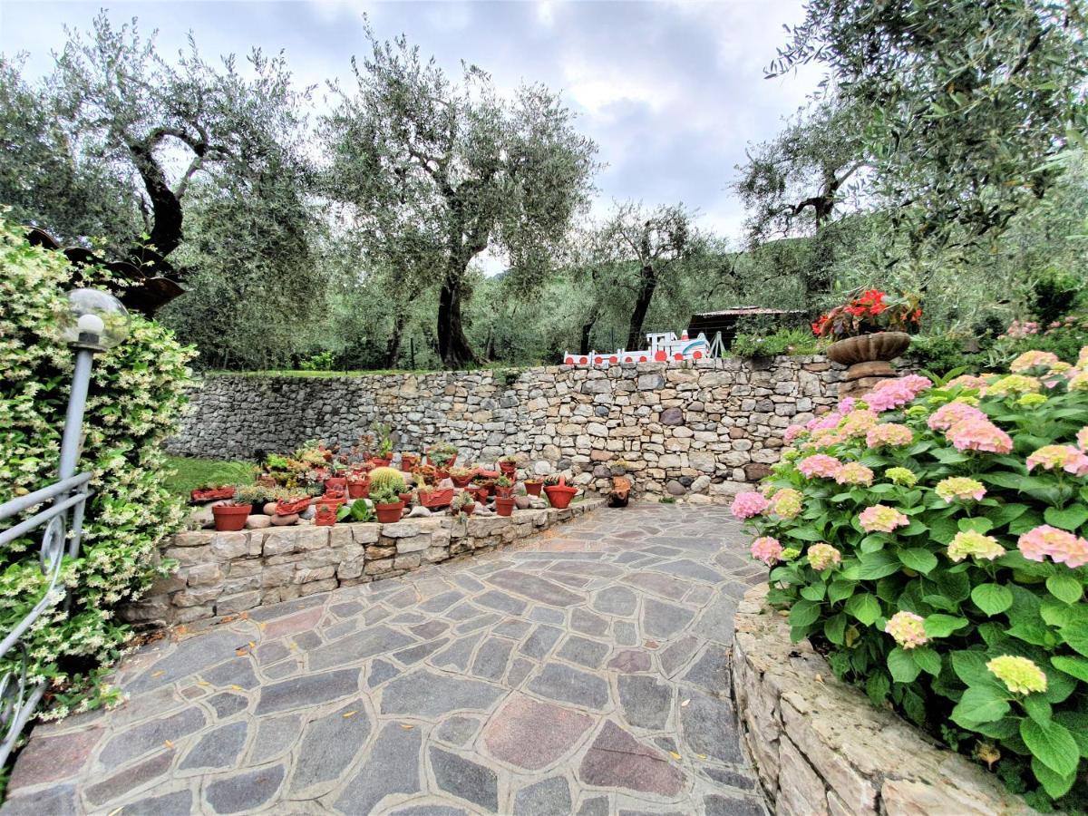 Casa Valenti Apartamento Brenzone sul Garda Exterior foto